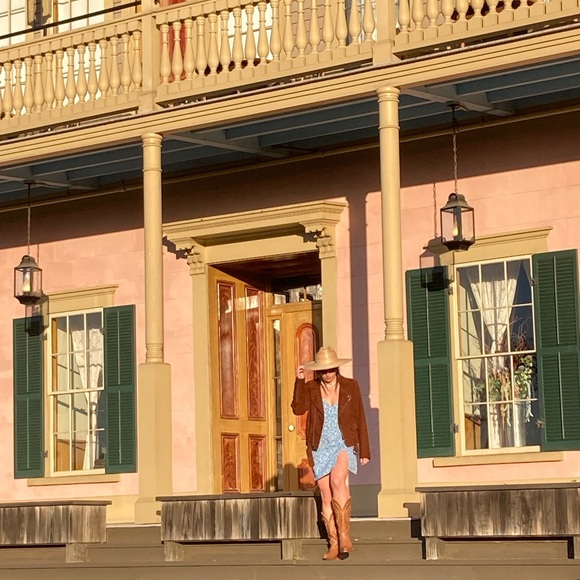 Meet the Posher Other - Meet your Posher, Jasmine